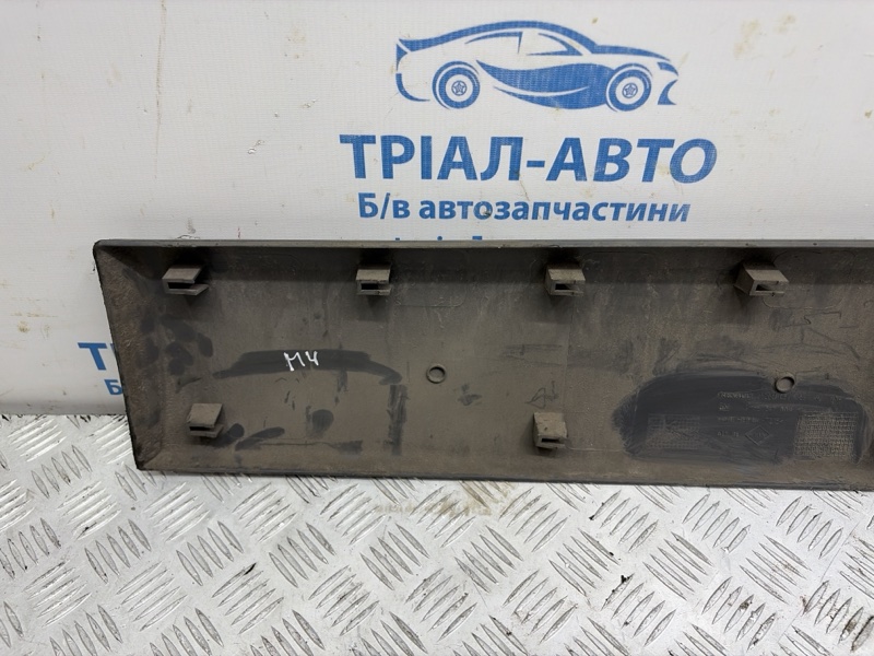Накладка Trafic 2001-2014 FL M9R Накладка Trafic 2001-2014 FL M9R