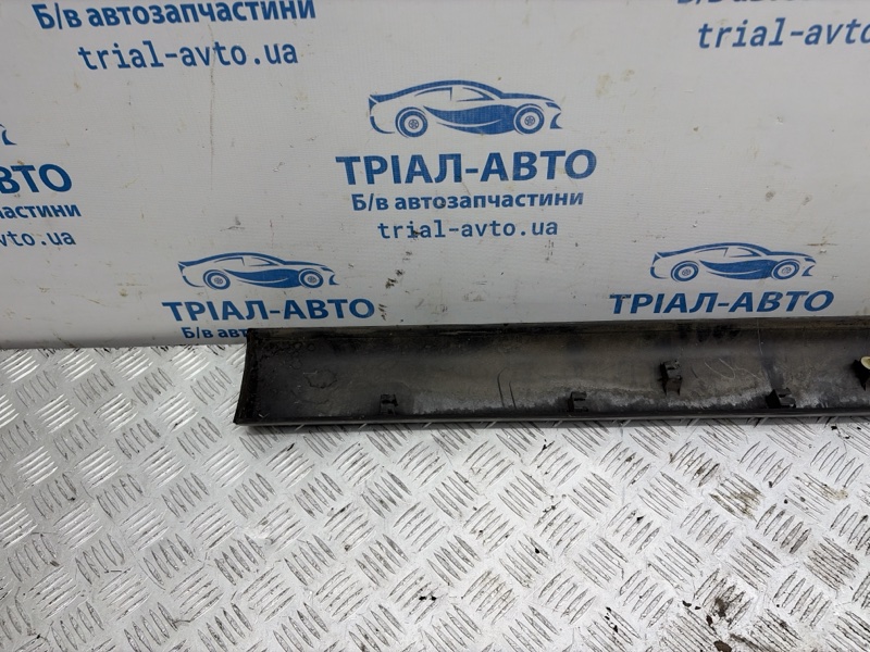Накладка двери передняя правая X-Trail 2007-2015 T31 2.5 бензин QR25DE Накладка двери передняя правая X-Trail 2007-2015 T31 2.5 бензин QR25DE
