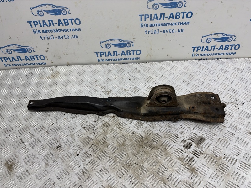 Балка продольная Lancer 2003-2009 9 1.6 бензин 4G18 Балка продольная Lancer 2003-2009 9 1.6 бензин 4G18