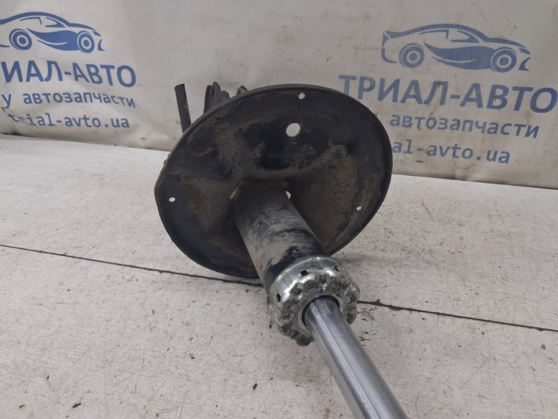 Амортизатор передний правый Lancer 2003-2009 9 1.6 бензин 4G18 Амортизатор передний правый Lancer 2003-2009 9 1.6 бензин 4G18