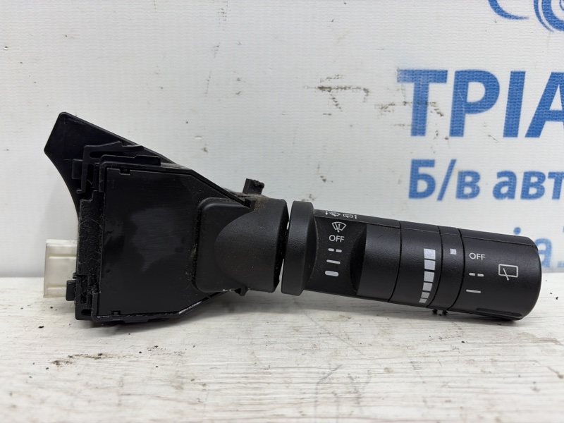 Запчасть переключатель подрулевой правый(дворники) Nissan Pathfinder 2004-2014 R51 2.5 Diesel YD25DDTI 25260EA000 Б/У Переключатель подрулевой правый(дворники) Nissan Pathfinder 2004-2014 R51 2.5 Diesel YD25DDTI 25260EA000 Б/У