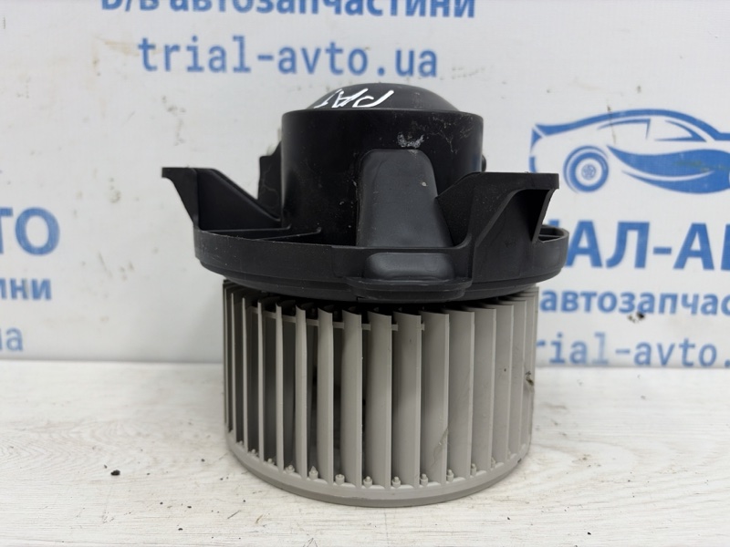 Запчасть вентилятор печки Nissan Pathfinder 2004-2014 R51 2.5 Diesel YD25DDTI 27226EA010 Б/У Вентилятор печки Nissan Pathfinder 2004-2014 R51 2.5 Diesel YD25DDTI 27226EA010 Б/У