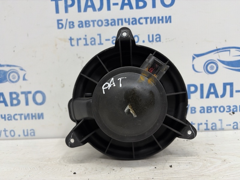 Вентилятор печки Pathfinder 2004-2014 R51 2.5 Diesel YD25DDTI Вентилятор печки Pathfinder 2004-2014 R51 2.5 Diesel YD25DDTI