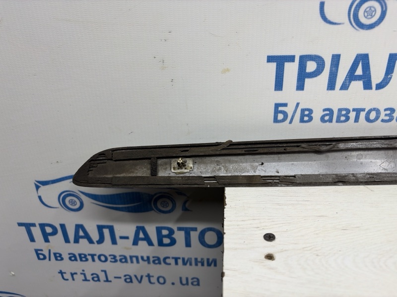 Накладка двери передняя правая RX 350 2003-2009 XU30 3.5 Бензин 2GRFE Накладка двери передняя правая RX 350 2003-2009 XU30 3.5 Бензин 2GRFE