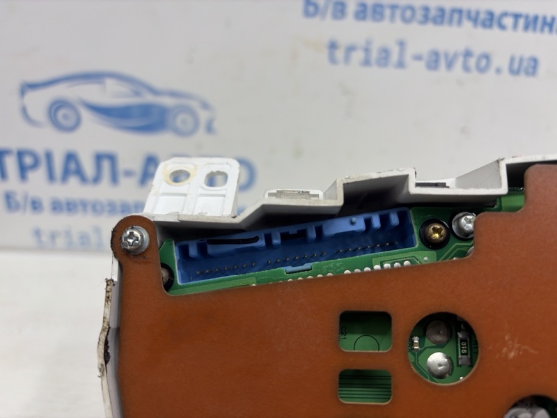 Приборная панель Lancer 2003-2009 9 1.6 бензин 4G18 Приборная панель Lancer 2003-2009 9 1.6 бензин 4G18