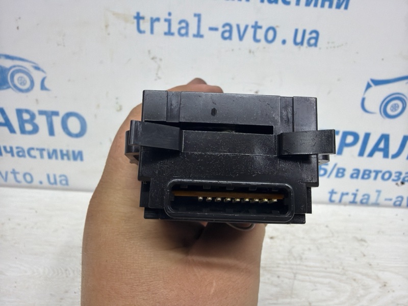Переключатель подрулевой правый(дворники) Lancer 2007-2017 10 1.5 бензин 4a91