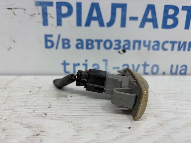 Повторитель поворотника Lancer 2007-2017 10 1.5 бензин 4a91 Повторитель поворотника Lancer 2007-2017 10 1.5 бензин 4a91