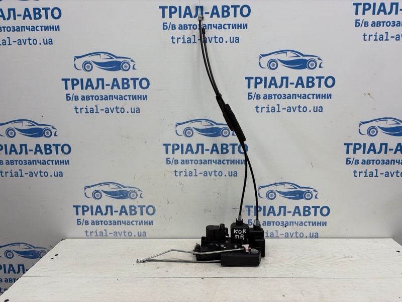 Замок двери передний правый SsangYong Korando 2010-2019 C200 2.0 diesel D20DTF 7122034021 Б/У