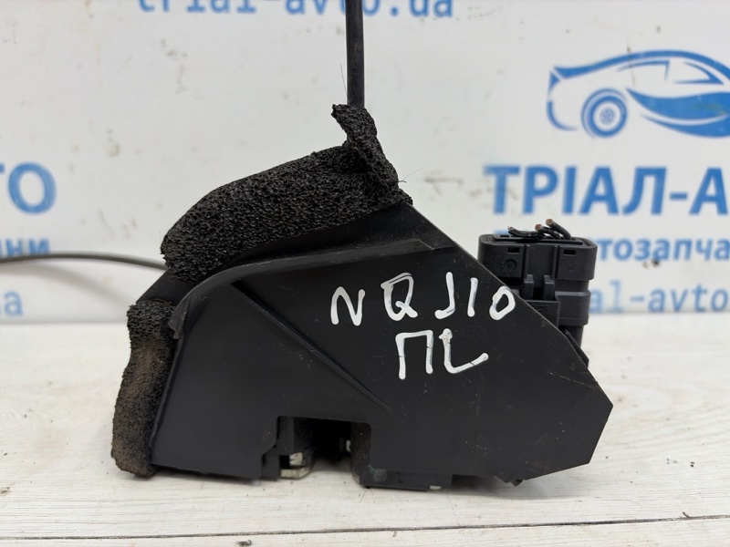 Замок двери передний левый Nissan Qashqai J10 1.6 diesel R9M Замок двери передний левый Nissan Qashqai J10 1.6 diesel R9M