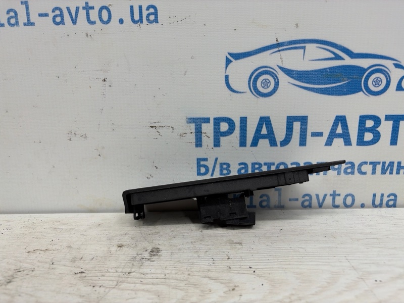 Кнопка стеклоподъемника Range Rover Evoque 2011-2018 L538 2.2 Diesel Кнопка стеклоподъемника Range Rover Evoque 2011-2018 L538 2.2 Diesel