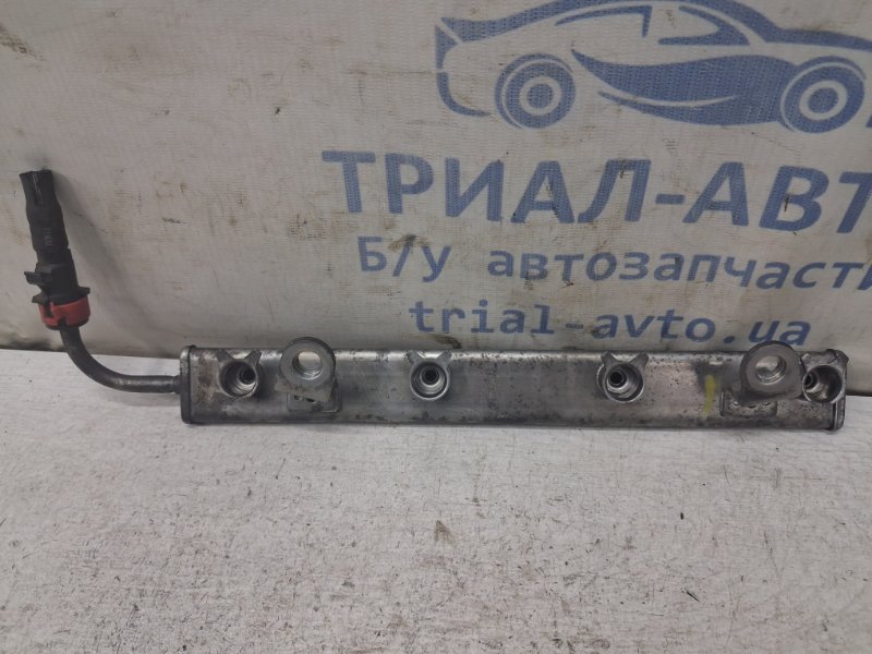 Запчасть топливная рампа Mitsubishi Lancer 2007-2017 10 1.5 бензин 4a91 MN143973 Б/У Топливная рампа Mitsubishi Lancer 2007-2017 10 1.5 бензин 4a91 MN143973 Б/У
