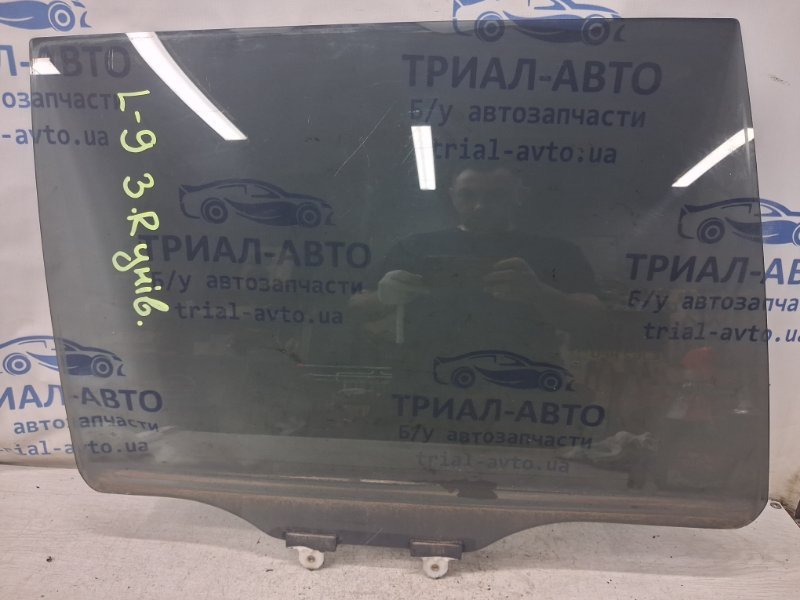 Запчасть стекло двери заднее правое Mitsubishi Lancer 2003-2009 9 1.6 бензин 4G18 MR556412 Б/У Стекло двери заднее правое Mitsubishi Lancer 2003-2009 9 1.6 бензин 4G18 MR556412 Б/У