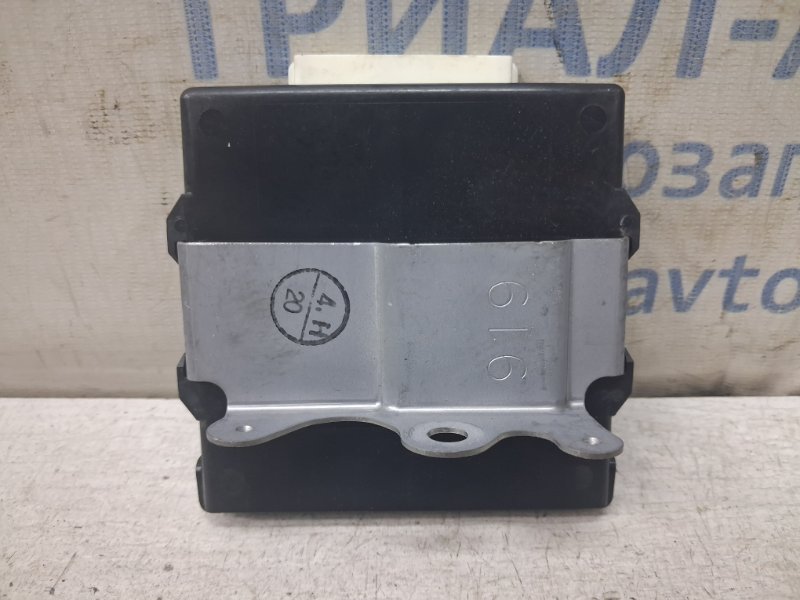Блок управления полным приводом RAV 4 2005-2016 A30 2.2 diesel 2ADFHV Блок управления полным приводом RAV 4 2005-2016 A30 2.2 diesel 2ADFHV
