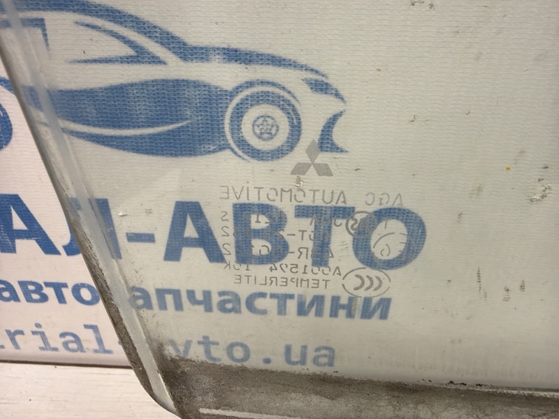 Стекло двери заднее правое Mitsubishi Lancer 10 1.5 бензин 4a91 Стекло двери заднее правое Mitsubishi Lancer 10 1.5 бензин 4a91