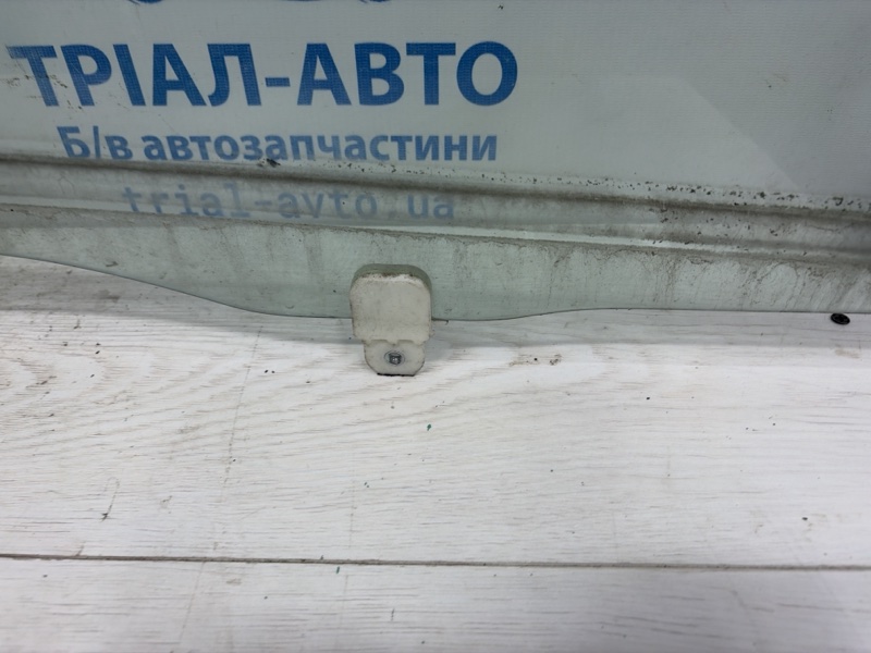 Стекло двери переднее правое Mitsubishi Lancer 10 1.5 бензин 4a91 Стекло двери переднее правое Mitsubishi Lancer 10 1.5 бензин 4a91