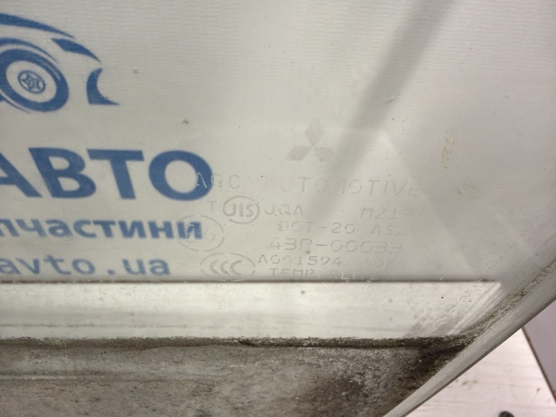 Стекло двери переднее левое Lancer 2007-2017 10 1.5 бензин 4a91 Стекло двери переднее левое Lancer 2007-2017 10 1.5 бензин 4a91