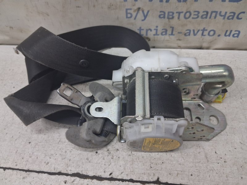 Ремень безопасности передний левый RAV 4 2005-2016 A30 2.2 diesel 2ADFHV
