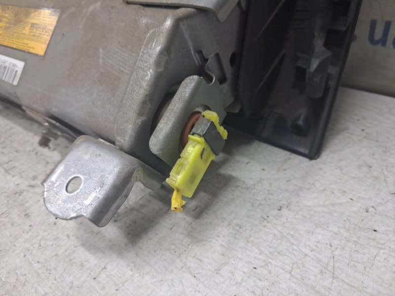 Подушка в колени RAV 4 2005-2016 A30 2.2 diesel 2ADFHV Подушка в колени RAV 4 2005-2016 A30 2.2 diesel 2ADFHV
