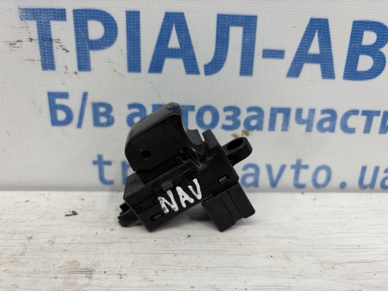 Кнопка стеклоподъемника Navara 2004-2015 D40 2.5 Diesel YD25DDTI Кнопка стеклоподъемника Navara 2004-2015 D40 2.5 Diesel YD25DDTI
