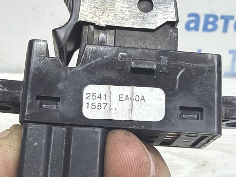 Кнопка стеклоподъемника Navara 2004-2015 D40 2.5 Diesel YD25DDTI Кнопка стеклоподъемника Navara 2004-2015 D40 2.5 Diesel YD25DDTI