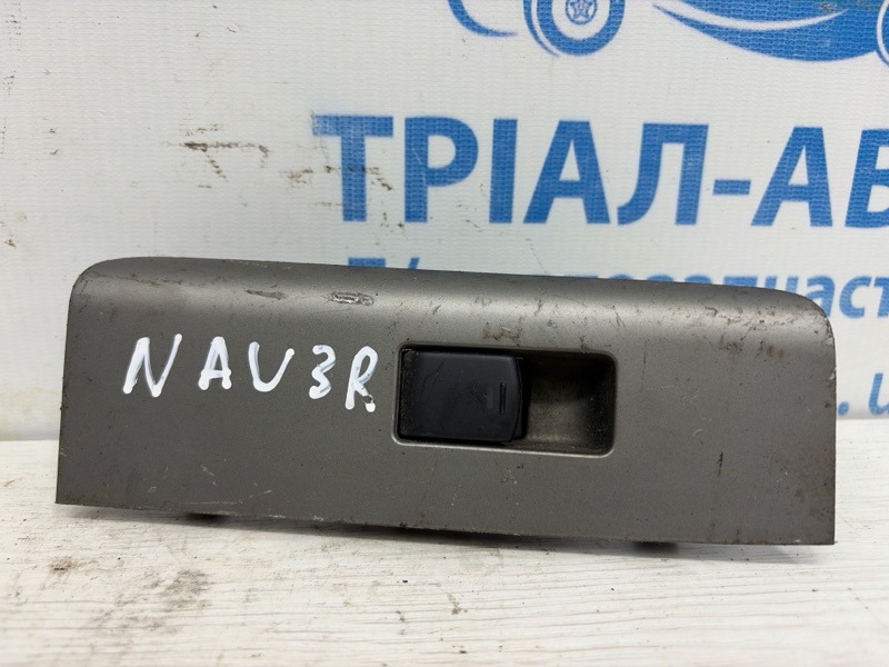 Запчасть кнопка стеклоподъемника Nissan Navara 2004-2015 D40 2.5 Diesel YD25DDTI 25411EA00A Б/У Кнопка стеклоподъемника Nissan Navara 2004-2015 D40 2.5 Diesel YD25DDTI 25411EA00A Б/У