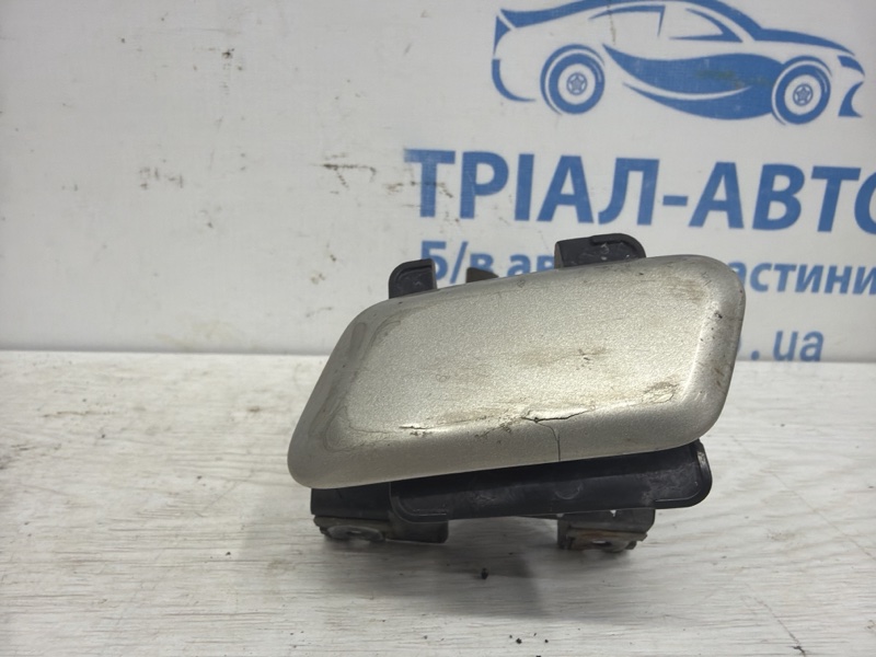 Запчасть омыватель фары левый Mitsubishi Lancer 2007-2017 10 1.5 бензин 4a91 8264A039 Б/У Омыватель фары левый Mitsubishi Lancer 2007-2017 10 1.5 бензин 4a91 8264A039 Б/У