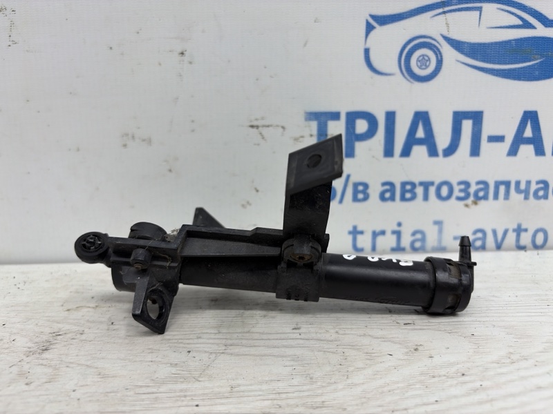 Омыватель фары правый Range Rover Evoque 2011-2018 L538 2.2 Diesel Омыватель фары правый Range Rover Evoque 2011-2018 L538 2.2 Diesel
