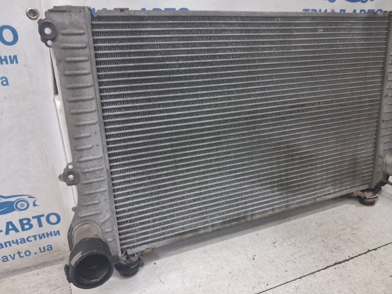 Радиатор интеркуллера Toyota RAV 4 A30 2.2 diesel 2ADFHV Радиатор интеркуллера Toyota RAV 4 A30 2.2 diesel 2ADFHV