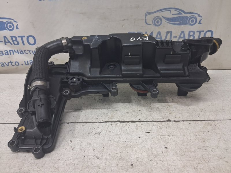Крышка клапанная Range Rover Evoque 2011-2018 L538 2.2 Diesel
