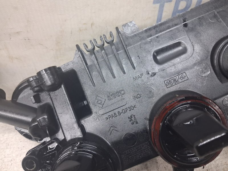 Крышка клапанная Range Rover Evoque 2011-2018 L538 2.2 Diesel