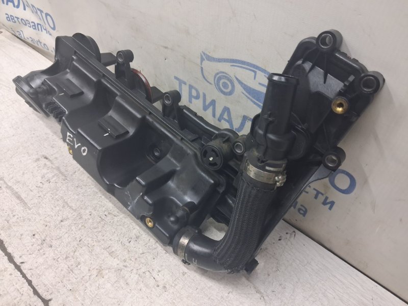 Крышка клапанная Range Rover Evoque 2011-2018 L538 2.2 Diesel
