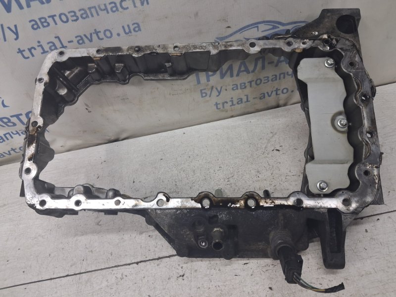 Запчасть поддон мотора Land Rover Range Rover Evoque 2011-2018 L538 2.2 Diesel LR022280 Б/У Поддон мотора Land Rover Range Rover Evoque 2011-2018 L538 2.2 Diesel LR022280 Б/У