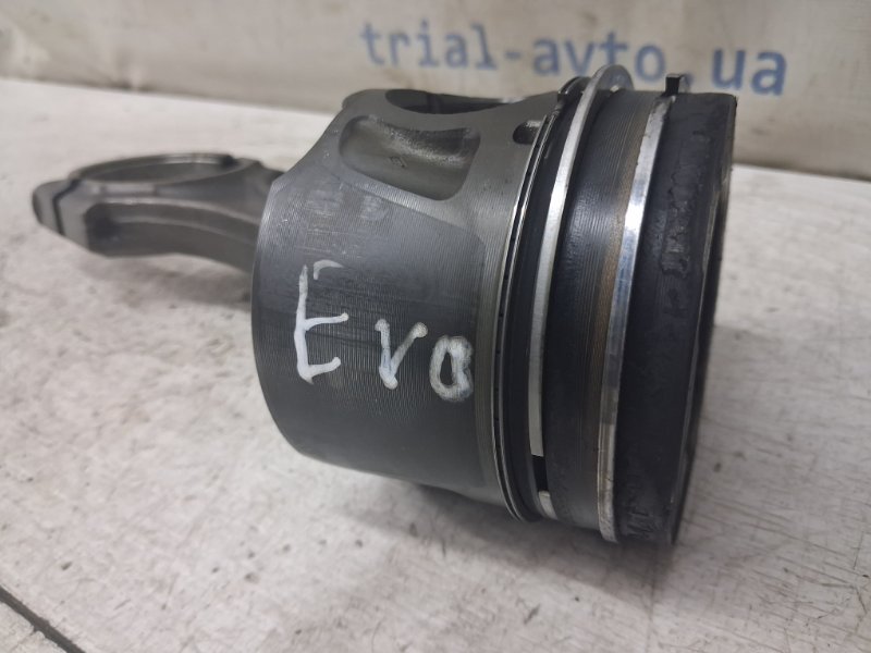 Поршень с шатуном Range Rover Evoque 2011-2018 L538 2.2 Diesel