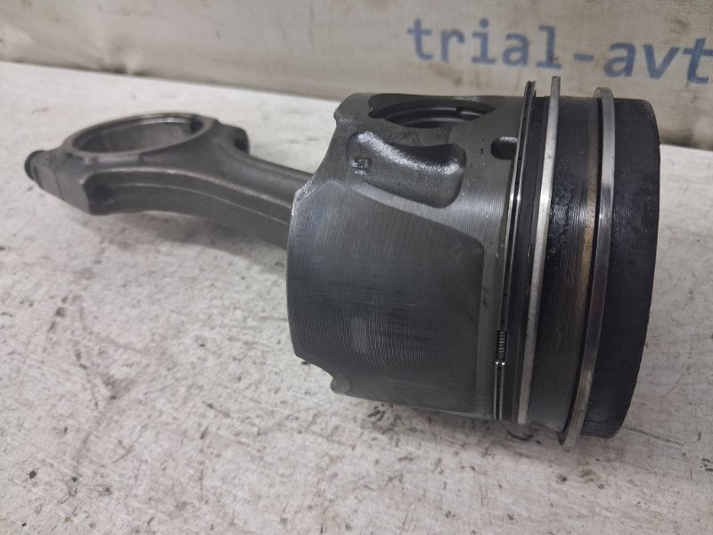 Поршень с шатуном Range Rover Evoque 2011-2018 L538 2.2 Diesel