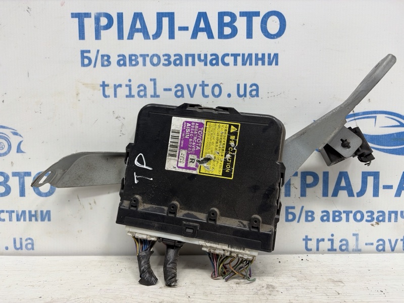 Запчасть блок управления Toyota Prado 2002-2009 J120 3.0 Diesel 1KDFTV 8954060240 Б/У Блок управления Toyota Prado 2002-2009 J120 3.0 Diesel 1KDFTV 8954060240 Б/У