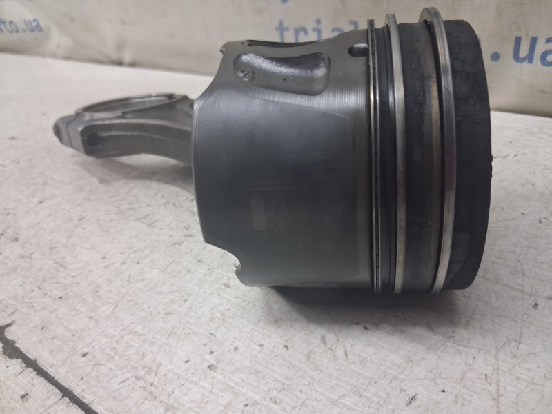 Поршень с шатуном Land Rover Range Rover Evoque L538 2.2 Diesel Поршень с шатуном Land Rover Range Rover Evoque L538 2.2 Diesel