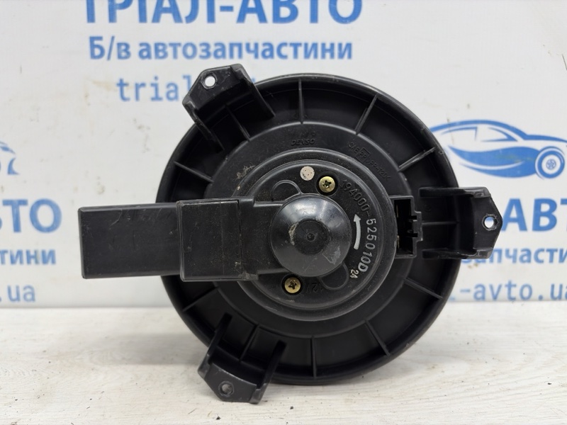 Запчасть вентилятор печки Toyota Prado 2002-2009 J120 3.0 Diesel 1KDFTV 8710335050 Б/У Вентилятор печки Toyota Prado 2002-2009 J120 3.0 Diesel 1KDFTV 8710335050 Б/У