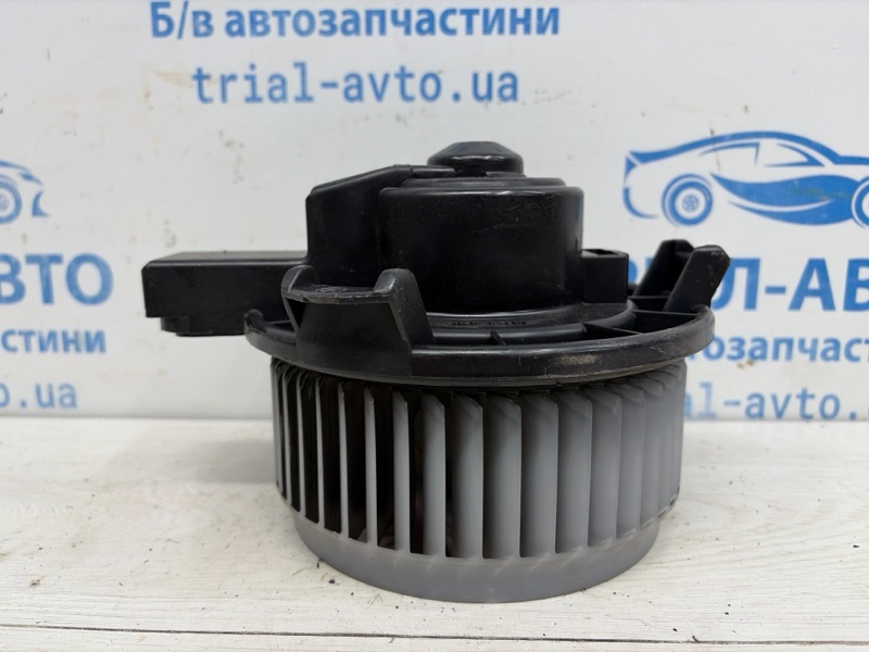 Вентилятор печки Prado 2002-2009 J120 3.0 Diesel 1KDFTV Вентилятор печки Prado 2002-2009 J120 3.0 Diesel 1KDFTV