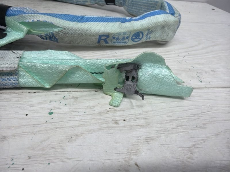 Airbag потолка(шторка) правый Octavia 2013-2020 A7 1.6 Дизель CLHA Airbag потолка(шторка) правый Octavia 2013-2020 A7 1.6 Дизель CLHA