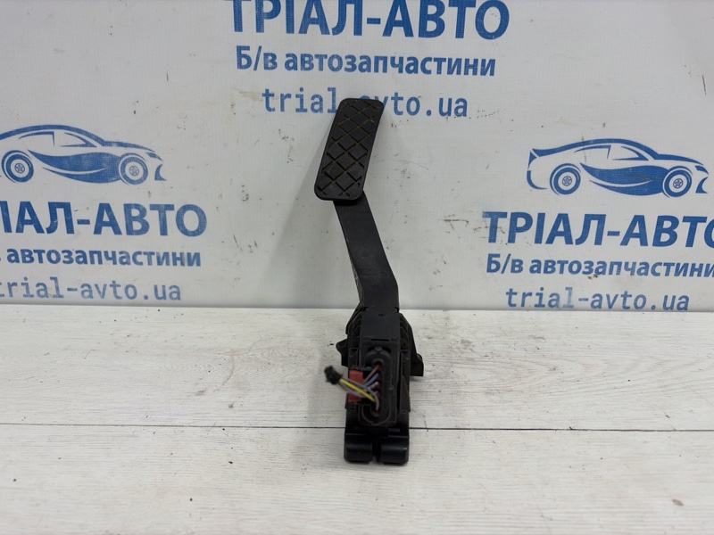 Педаль газа Octavia 2013-2020 A7 1.6 Дизель CLHA Педаль газа Octavia 2013-2020 A7 1.6 Дизель CLHA