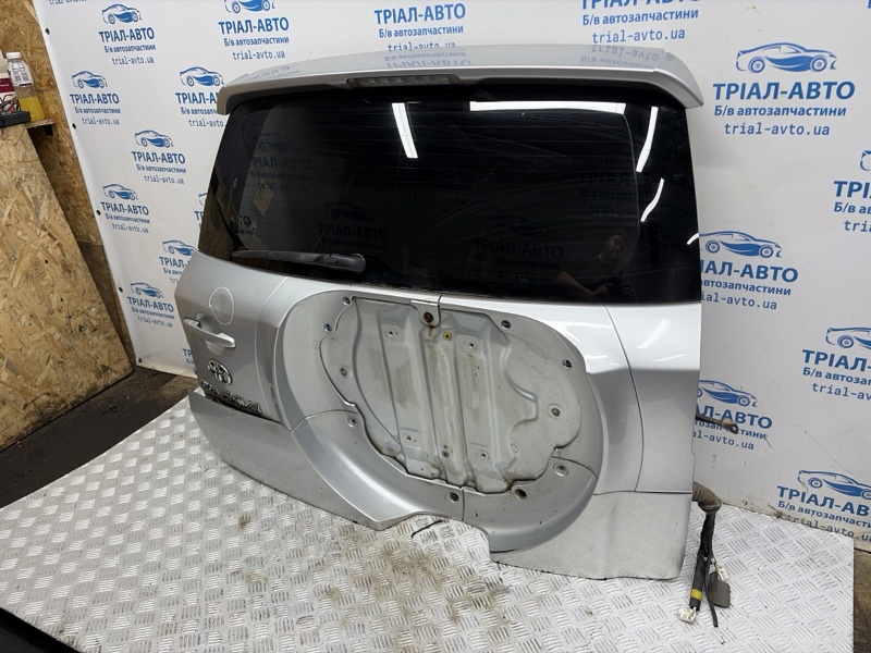 Крышка багажника Toyota RAV 4 A30 2.2 diesel 2ADFHV Крышка багажника Toyota RAV 4 A30 2.2 diesel 2ADFHV