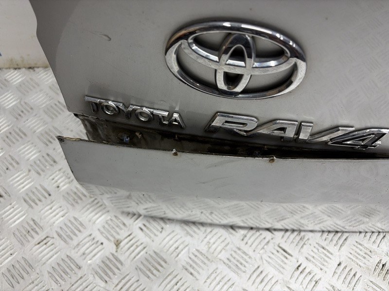 Крышка багажника RAV 4 2005-2016 A30 2.2 diesel 2ADFHV Крышка багажника RAV 4 2005-2016 A30 2.2 diesel 2ADFHV