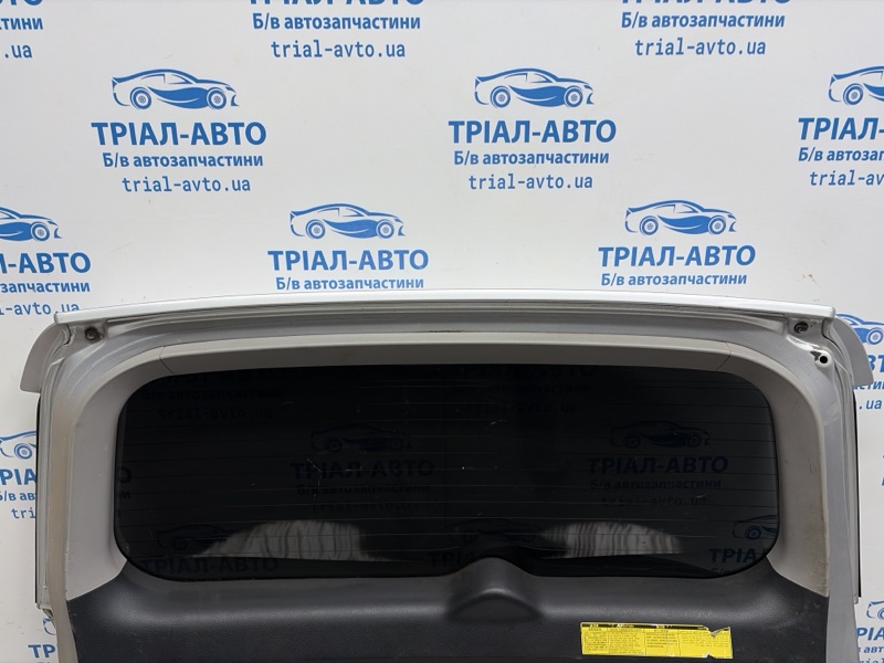 Крышка багажника RAV 4 2005-2016 A30 2.2 diesel 2ADFHV Крышка багажника RAV 4 2005-2016 A30 2.2 diesel 2ADFHV