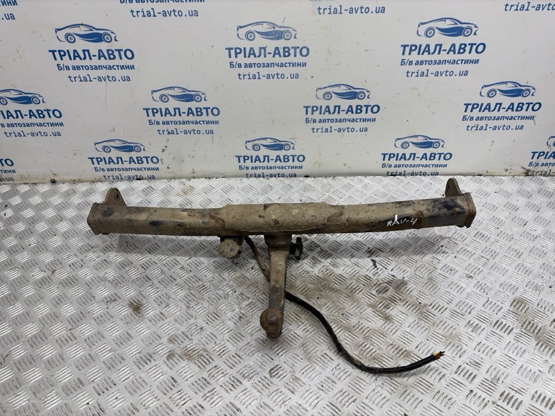 Запчасть фаркоп Toyota RAV 4 2005-2016 A30 2.2 diesel 2ADFHV Б/У Фаркоп Toyota RAV 4 2005-2016 A30 2.2 diesel 2ADFHV Б/У