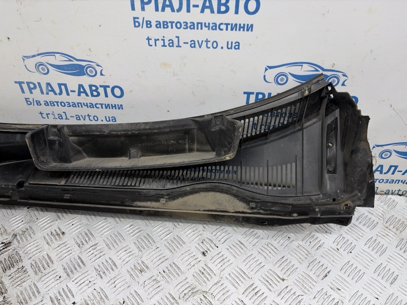 Дефлектор дворников RAV 4 2005-2016 A30 2.2 diesel 2ADFHV Дефлектор дворников RAV 4 2005-2016 A30 2.2 diesel 2ADFHV