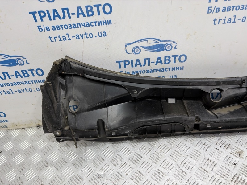 Дефлектор дворников RAV 4 2005-2016 A30 2.2 diesel 2ADFHV Дефлектор дворников RAV 4 2005-2016 A30 2.2 diesel 2ADFHV