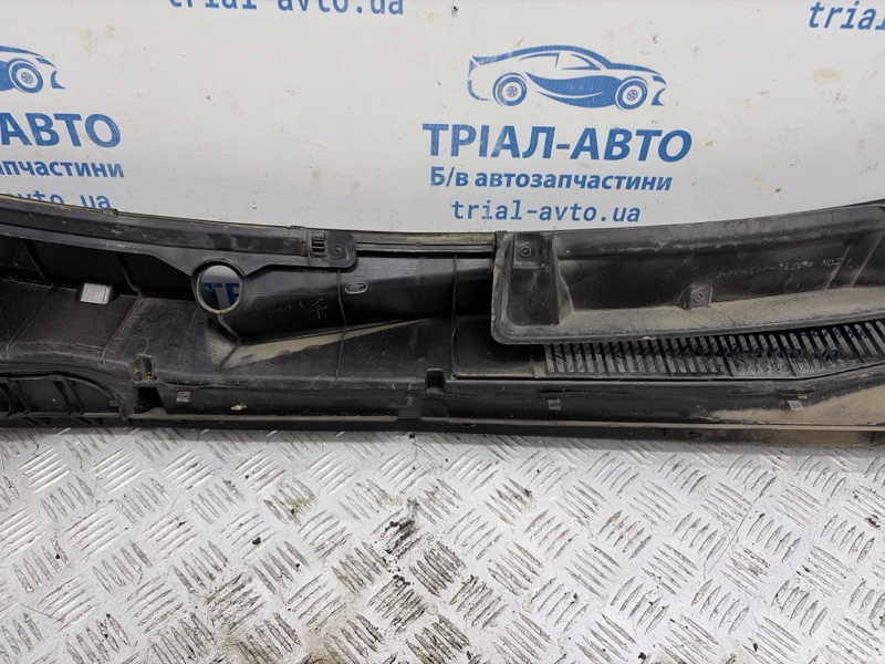 Дефлектор дворников RAV 4 2005-2016 A30 2.2 diesel 2ADFHV Дефлектор дворников RAV 4 2005-2016 A30 2.2 diesel 2ADFHV