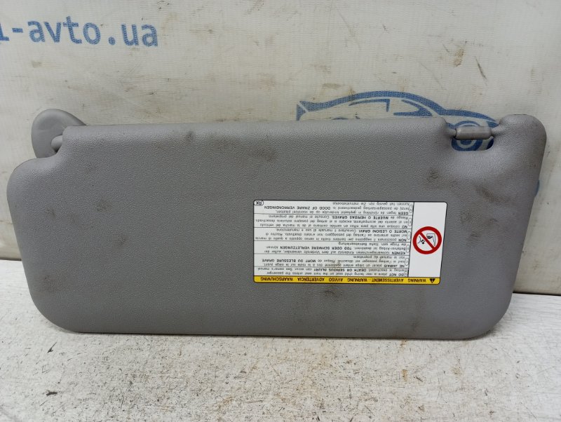 Козырек солнцезащитный правый Toyota RAV 4 A30 2.2 diesel 2ADFHV Козырек солнцезащитный правый Toyota RAV 4 A30 2.2 diesel 2ADFHV