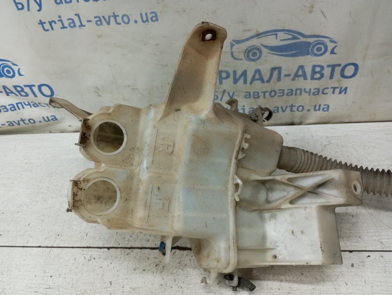 Бачок омывателя RAV 4 2005-2016 A30 2.2 diesel 2ADFHV Бачок омывателя RAV 4 2005-2016 A30 2.2 diesel 2ADFHV