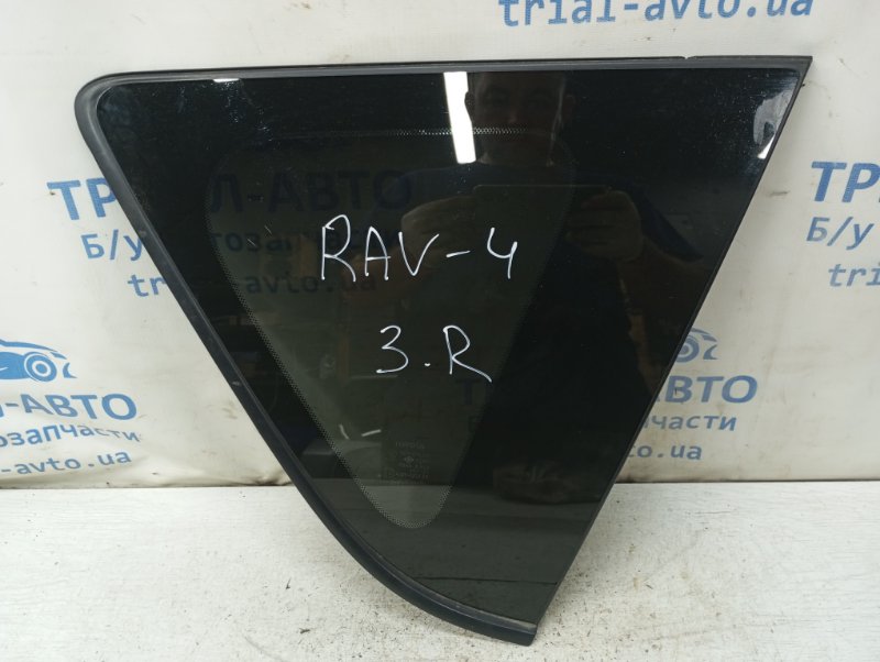 Стекло в кузов заднее правое Toyota RAV 4 2005-2016 A30 2.2 diesel 2ADFHV 6271042270 Б/У